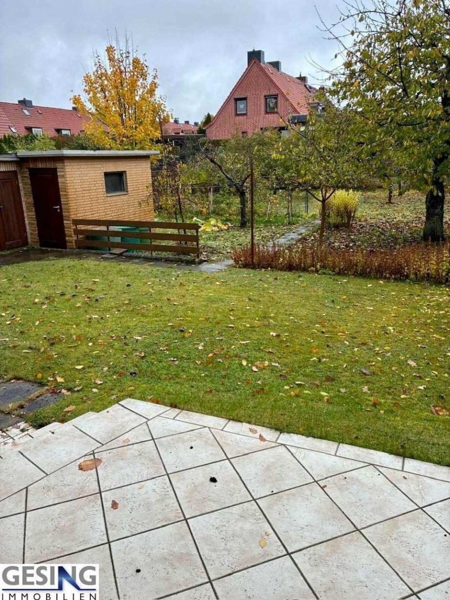 Blick in den Garten Einfamilienhaus M�lln