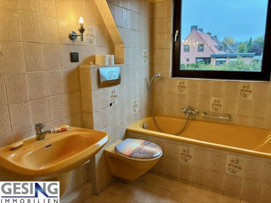 Badezimmer im Dachgeschoss Einfamilienhaus M�lln