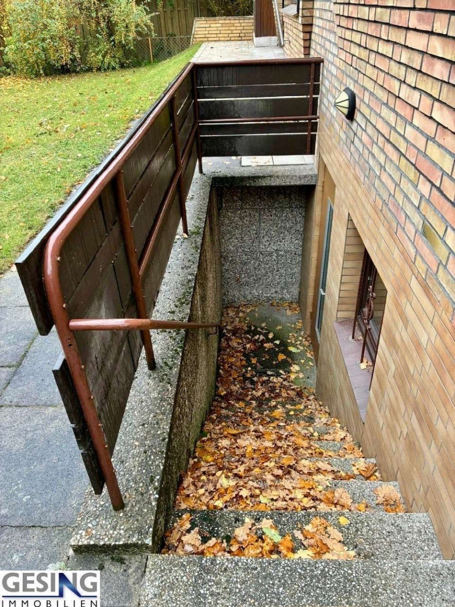 Kellerzugang Einfamilienhaus M�lln