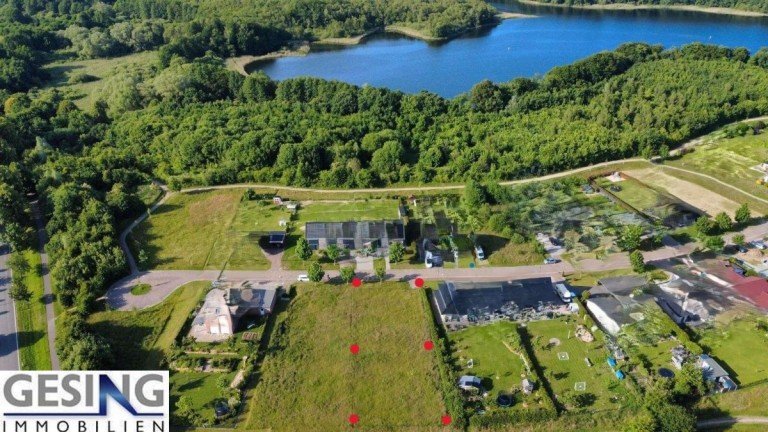 Traumgrundst�ck Zarrentin am Schaalsee Wohngrundst�ck -VERKAUFT- Wohnen wo andere Urlaub machen-Sonniges Grundst�ck in unmittelbarer N�he vom Kirchensee in Zarrentin