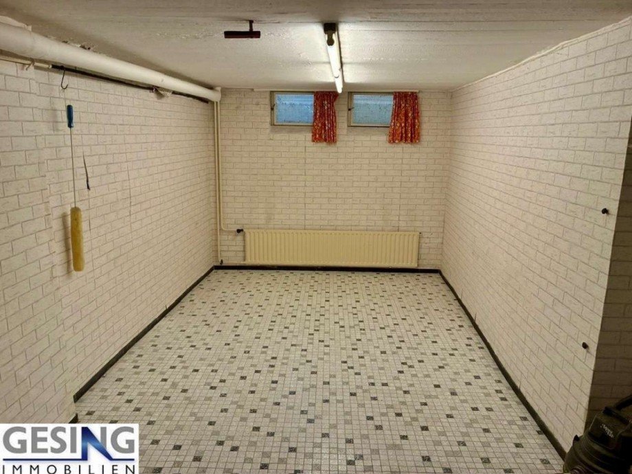 beheizter Kellerraum Reihenendhaus M�lln