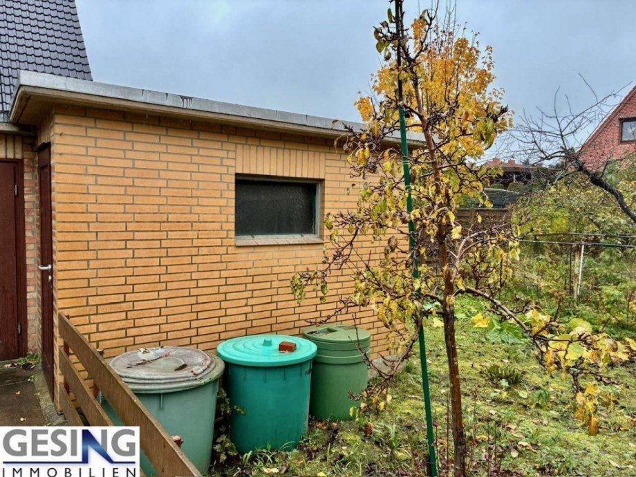 mit angrenzenden Abstellraum Einfamilienhaus M�lln