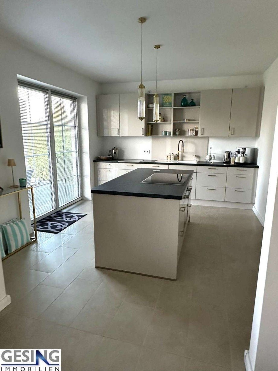 offene K�che mit Zugang zur Terrasse Einfamilienhaus Banzin