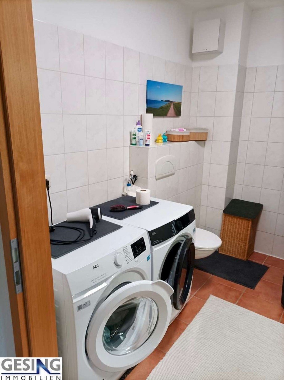 WE 23 Badezimmer mit Waschmaschinenanschluss Etagenwohnung B�chen