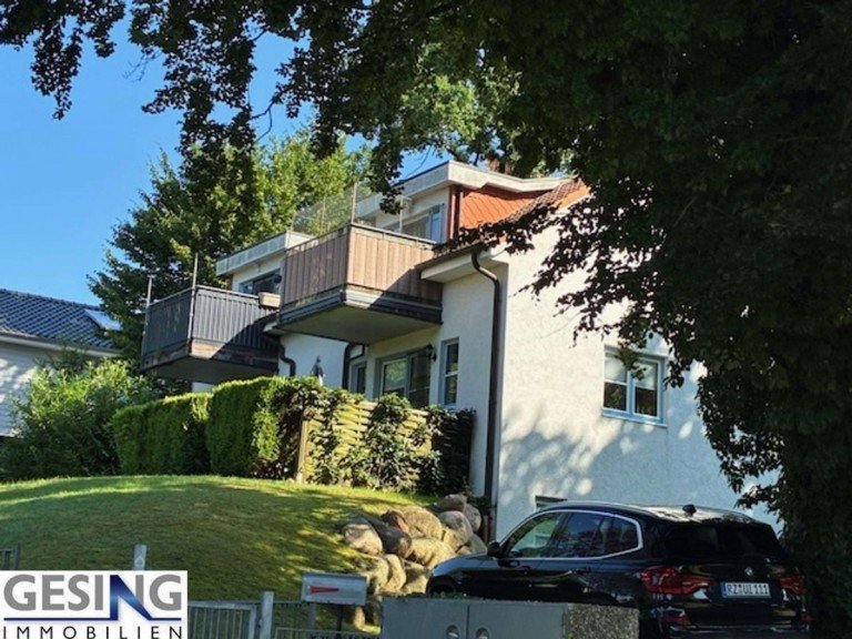 kleine Wohnanlage Grambek Dachgeschosswohnung Vermietete 2-Zimmer-Dachgeschosswohnung mit Balkon in kleiner gepflegten Wohnanlage in Grambek