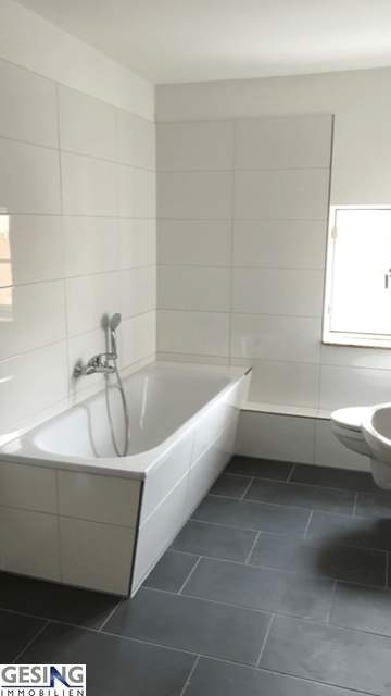 OG Wohnung Badezimmer Mehrfamilienhaus Wittenburg