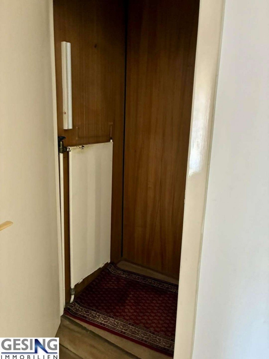 Zugang zum Obergeschoss Reihenendhaus M�lln