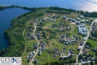 Bild (f6e118d7f84427c86f4ae4511e46ead0): -VERKAUFT- Wohnen wo andere Urlaub machen-Sonniges Grundst�ck in unmittelbarer N�he vom Kirchensee in Zarrentin
