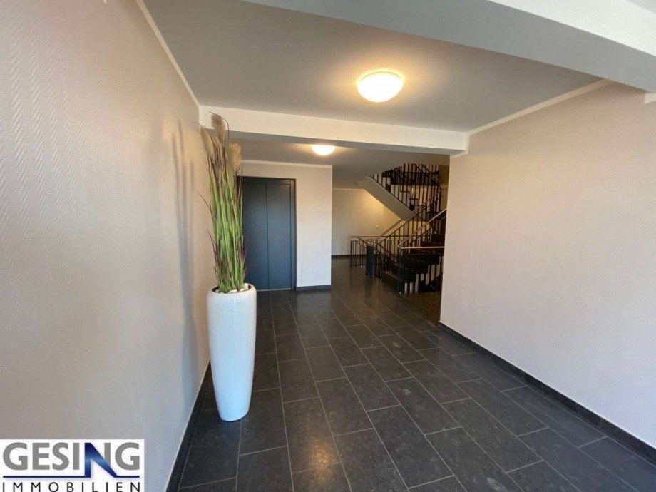 gepflegt einladendes Treppenhaus Wohnung Zarrentin am Schaalsee